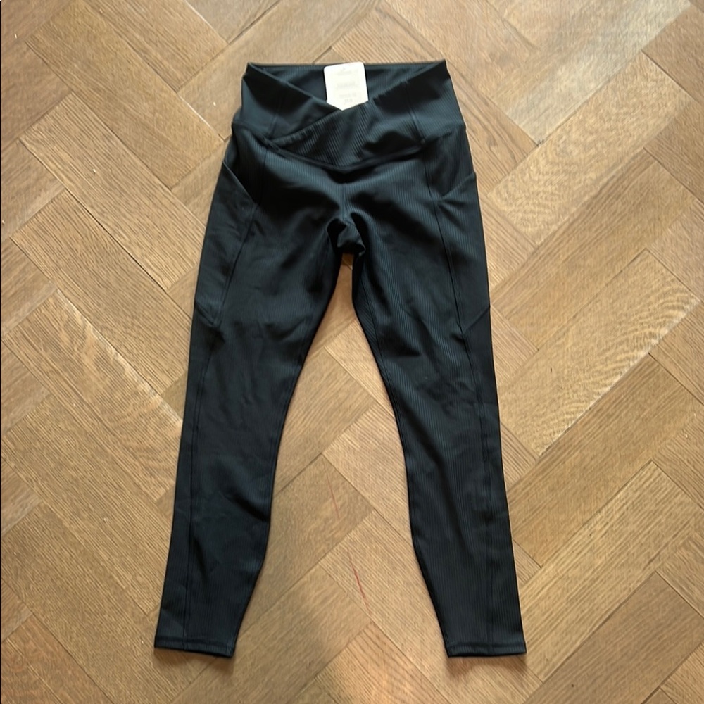 Fabletics Cropped Leggings